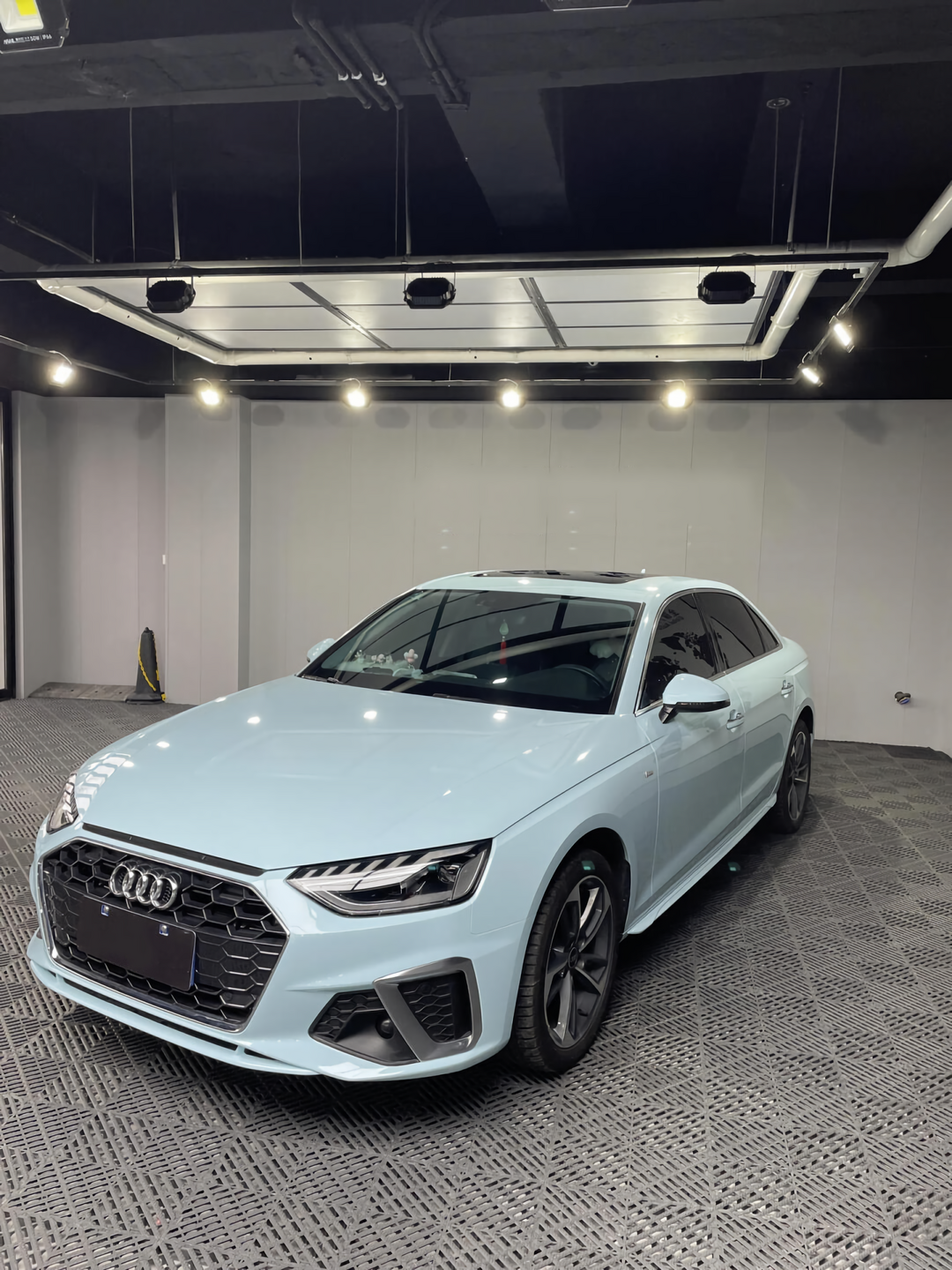 Glacier Blue Vinyl Wrap