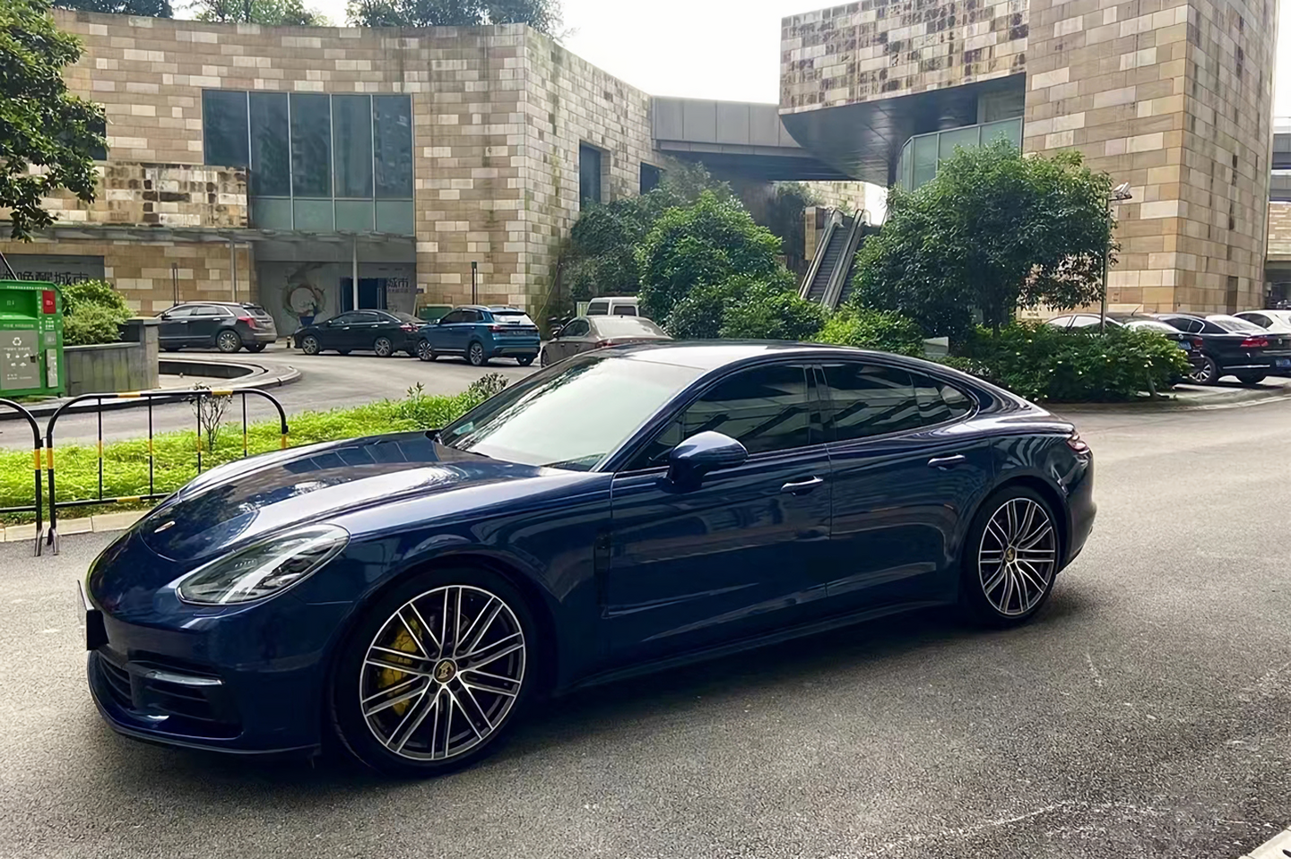 Sapphire Blue Vinyl Wraps