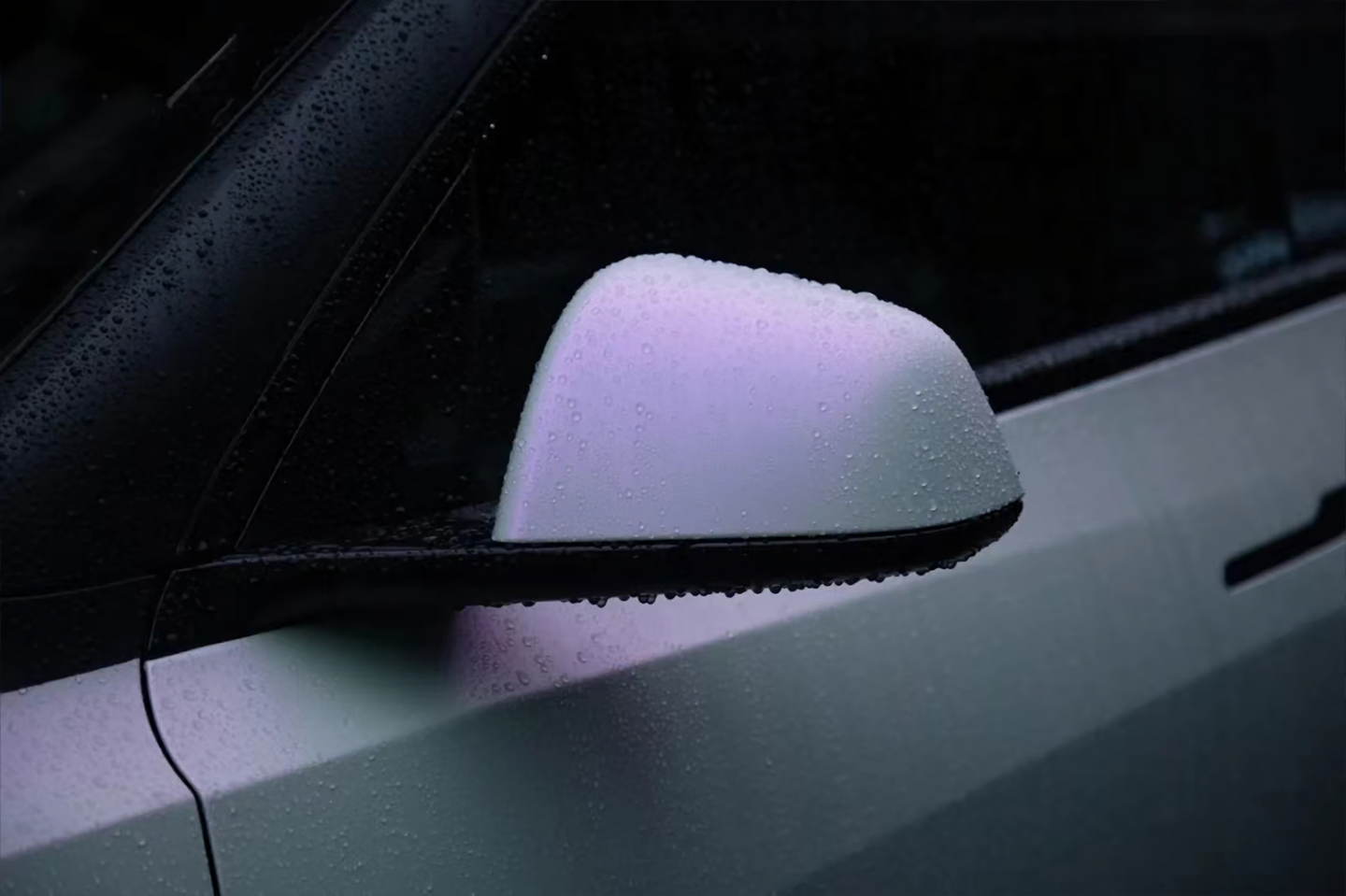 Ceramic White Turns Purple Vinyl Wraps