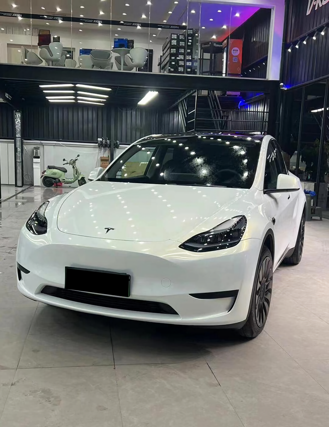 Pearl White Turns Gold Vinyl Wraps