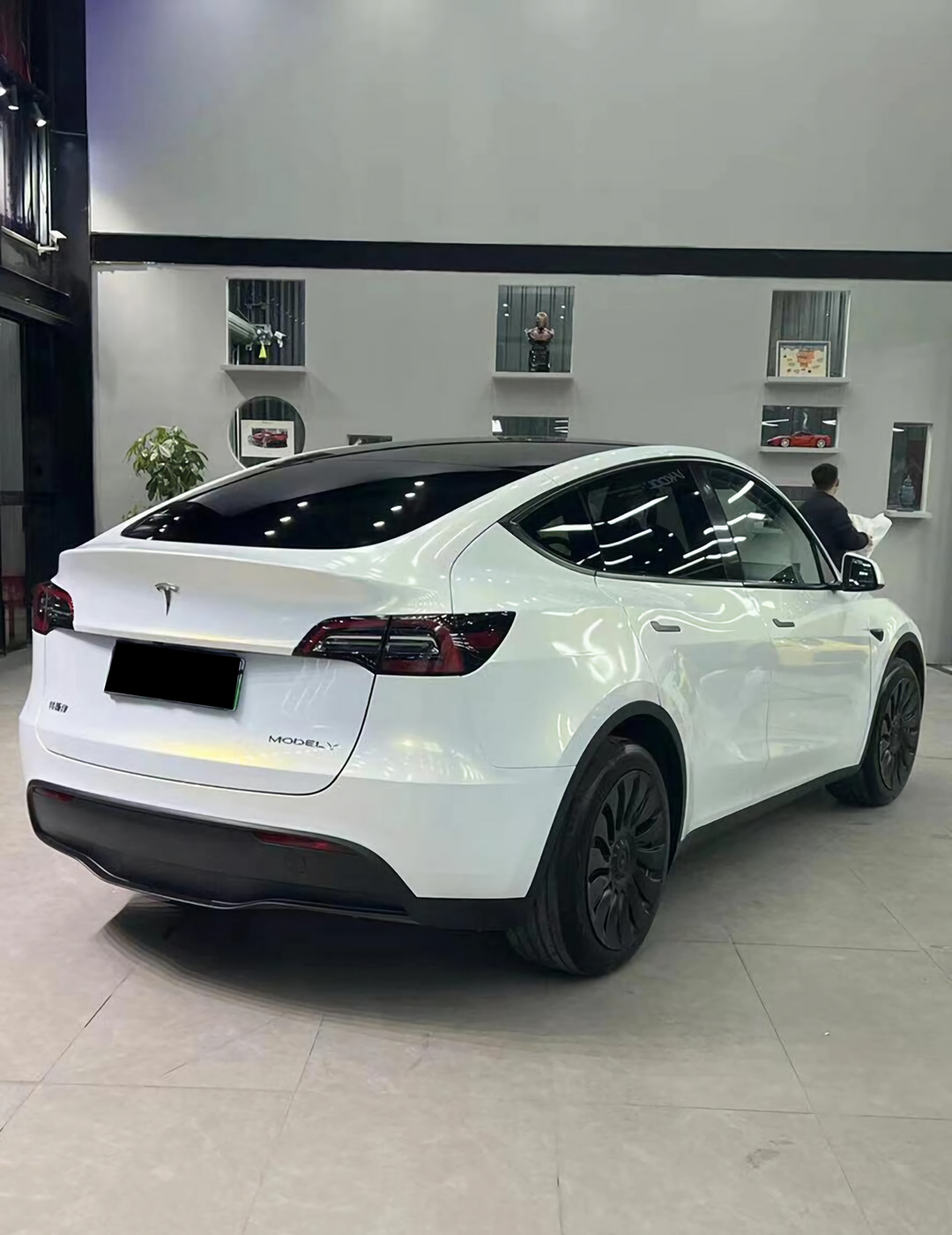 Pearl White Turns Gold Vinyl Wraps