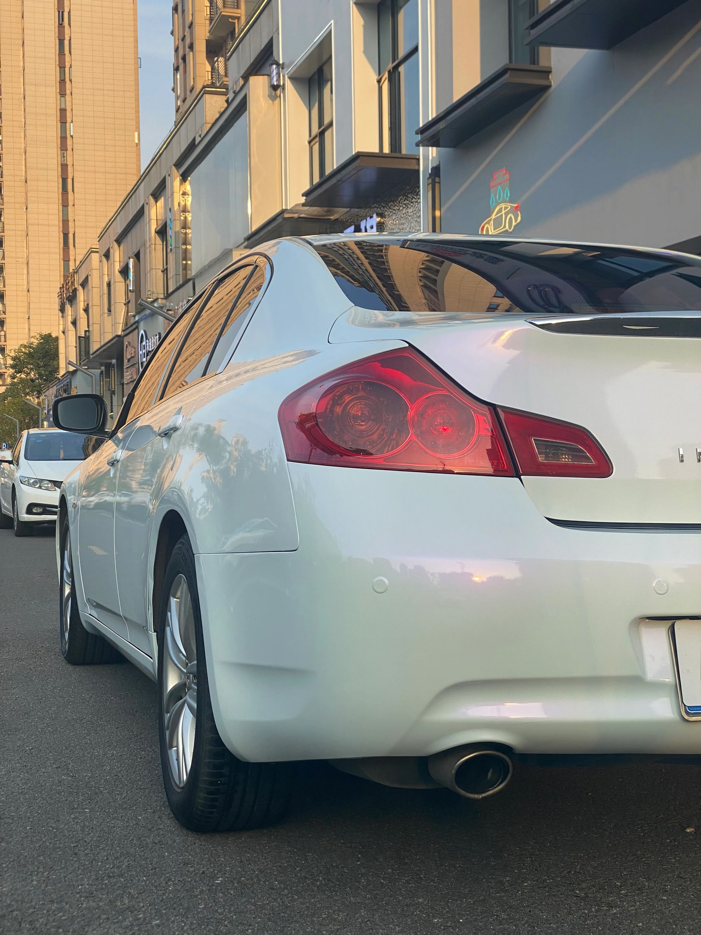 Pearl White Turns Purple Vinyl Wraps