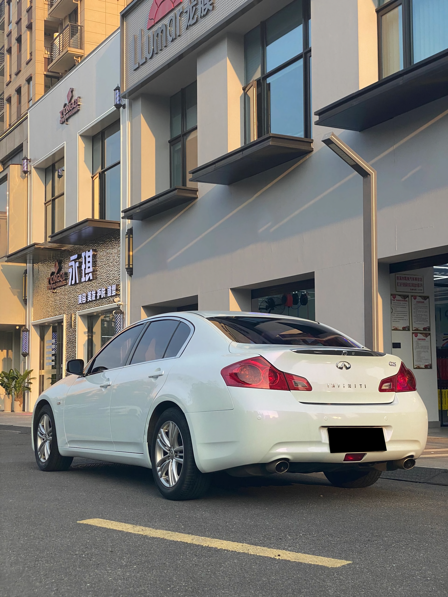 Pearl White Turns Purple Vinyl Wraps