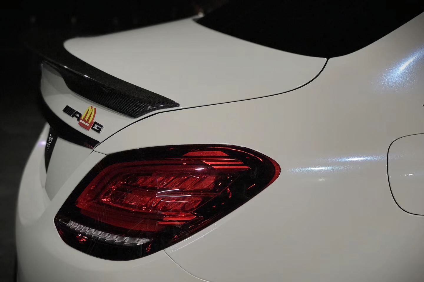 Chameleon White Turns Blue Vinyl Wraps