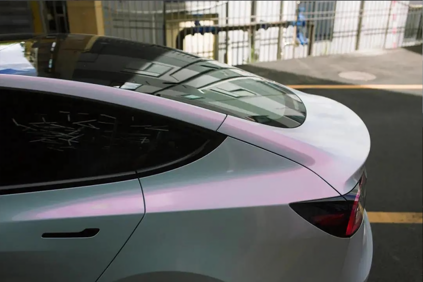 Chameleon White Turn Red Vinyl Wraps