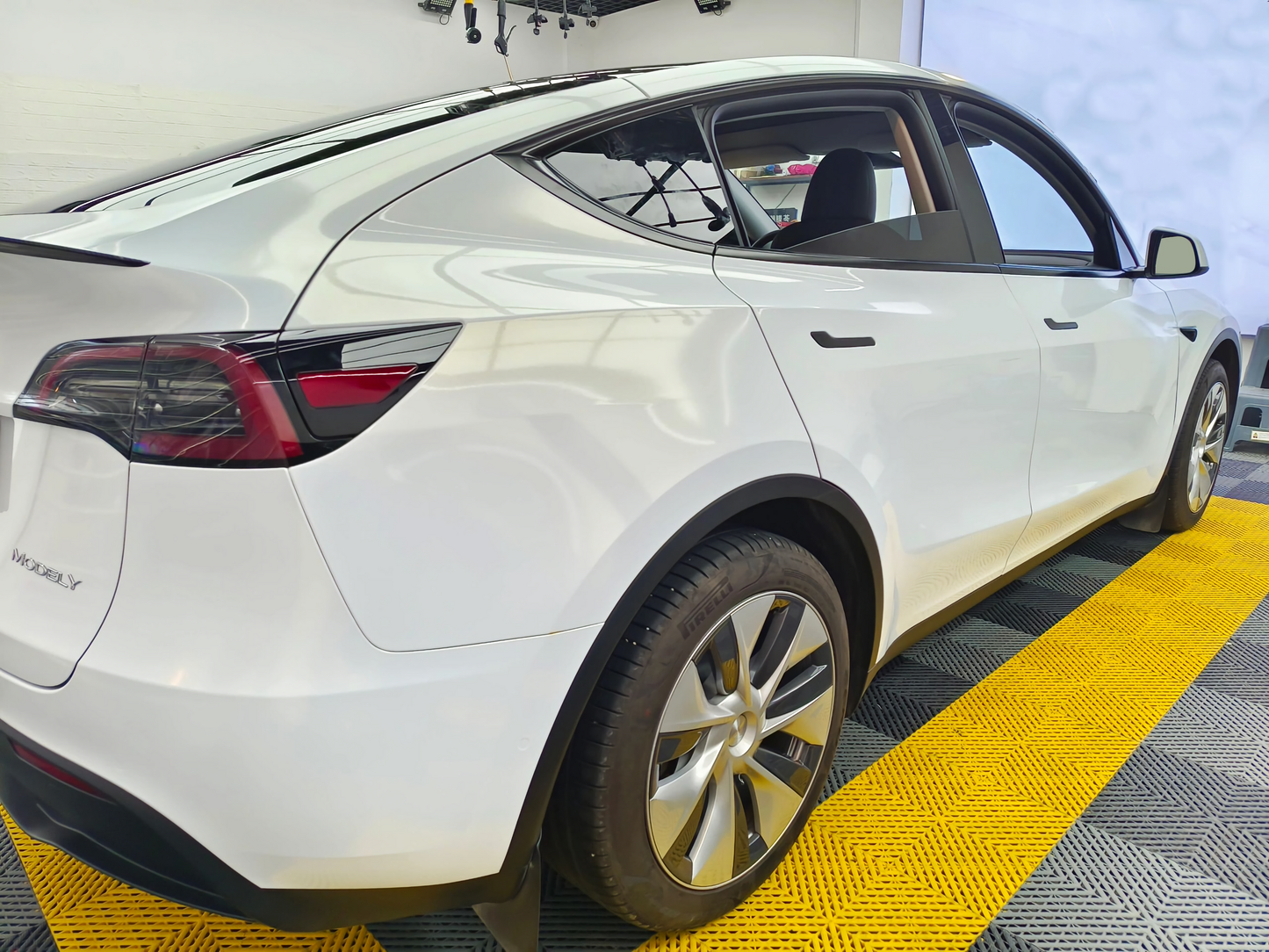 Chameleon White Turn Gold Vinyl Wraps