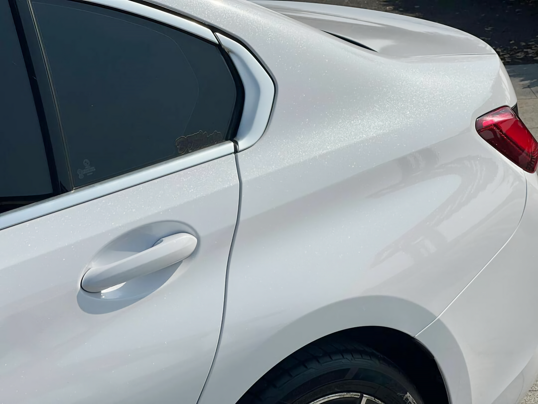 Pearlescent White Vinyl Wrap