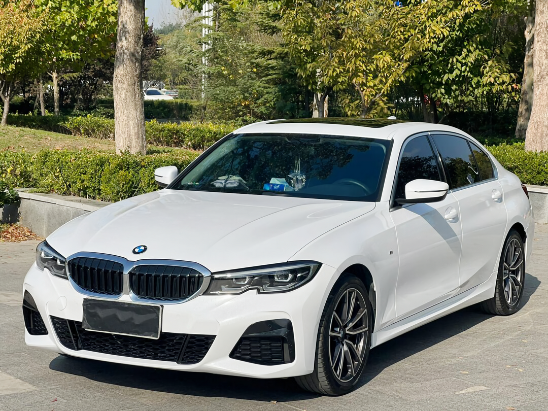Pearlescent White Vinyl Wrap