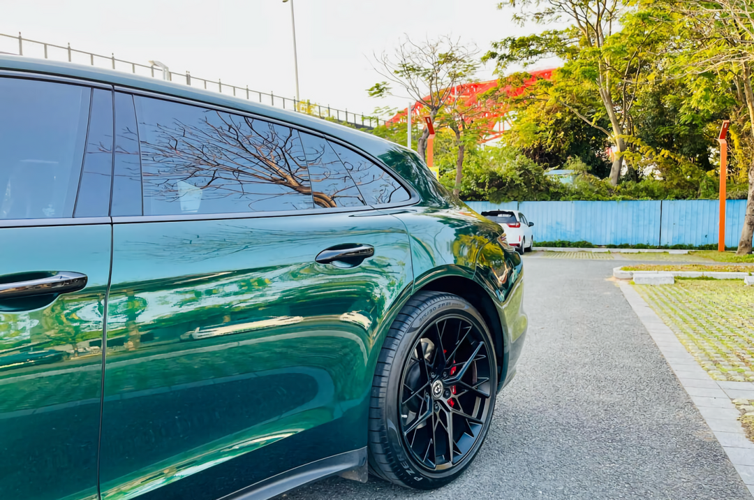 Liquid Metal Poison Green Vinyl Wrap